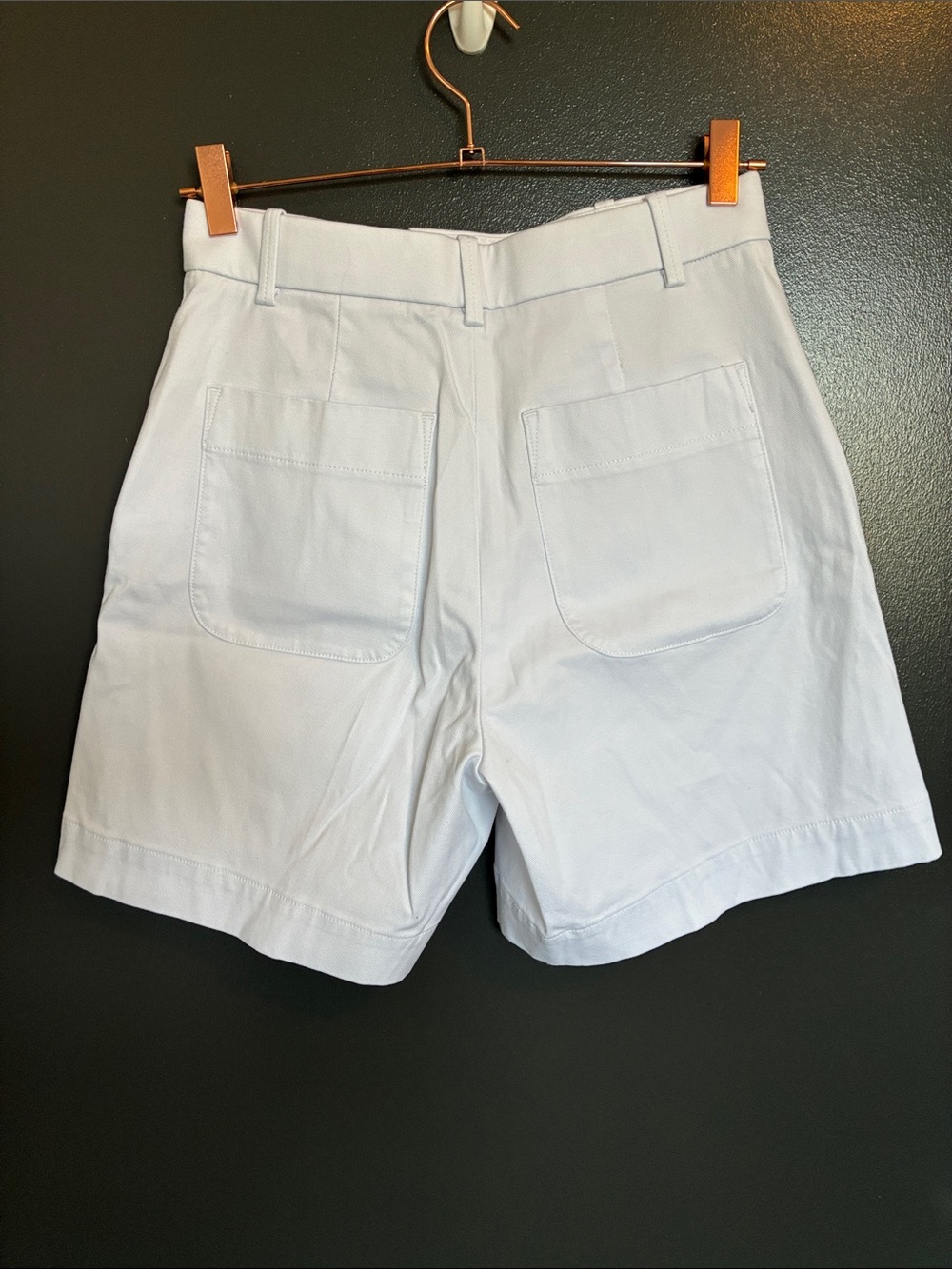SPANX supersmooth™ Stretch Twill Shorts White flat front Sz S - Picture 9 of 11